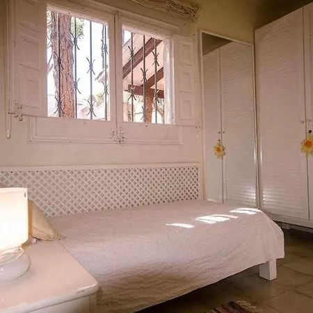 Bonita Casa Con Jardin En Vakantiehuis Castell-Platja d'Aro