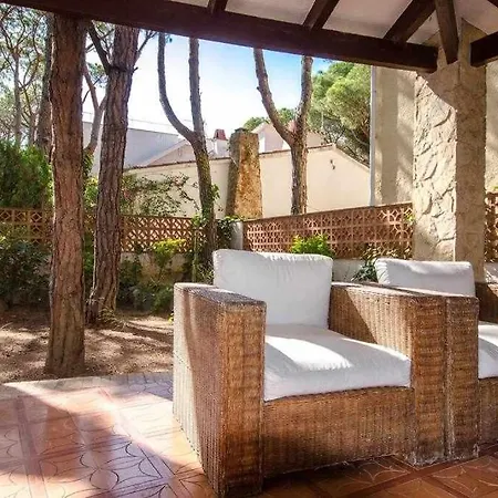 Semesterbostad Bonita Casa Con Jardin En