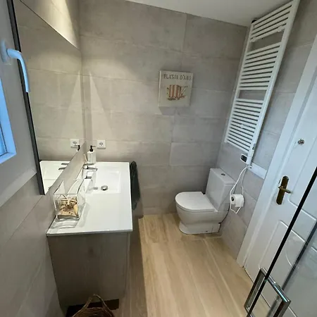 Bonita Casa Con Jardin En