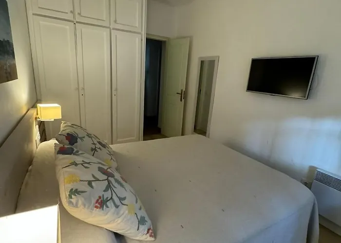 Bonita Casa Con Jardin En * بلاتجا ذارو