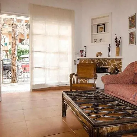 Bonita Casa Con Jardin En Платья-де-Аро