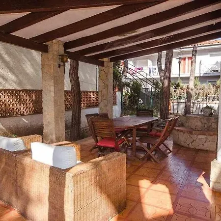 Bonita Casa Con Jardin En Hébergement de vacances *